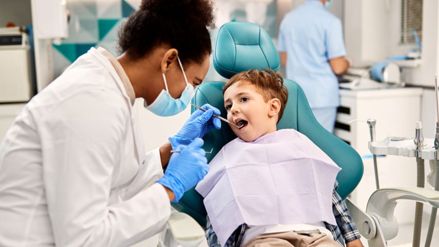 3 Critical Traits to Look for in a Family Dental Clinic in London, ON